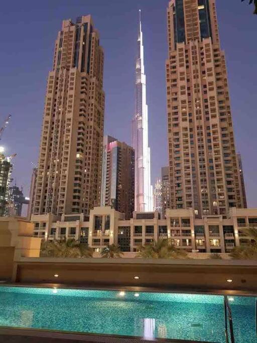 Apartamento Lux 1Br 2 Min To Burj Khalifa Dubái Exterior foto